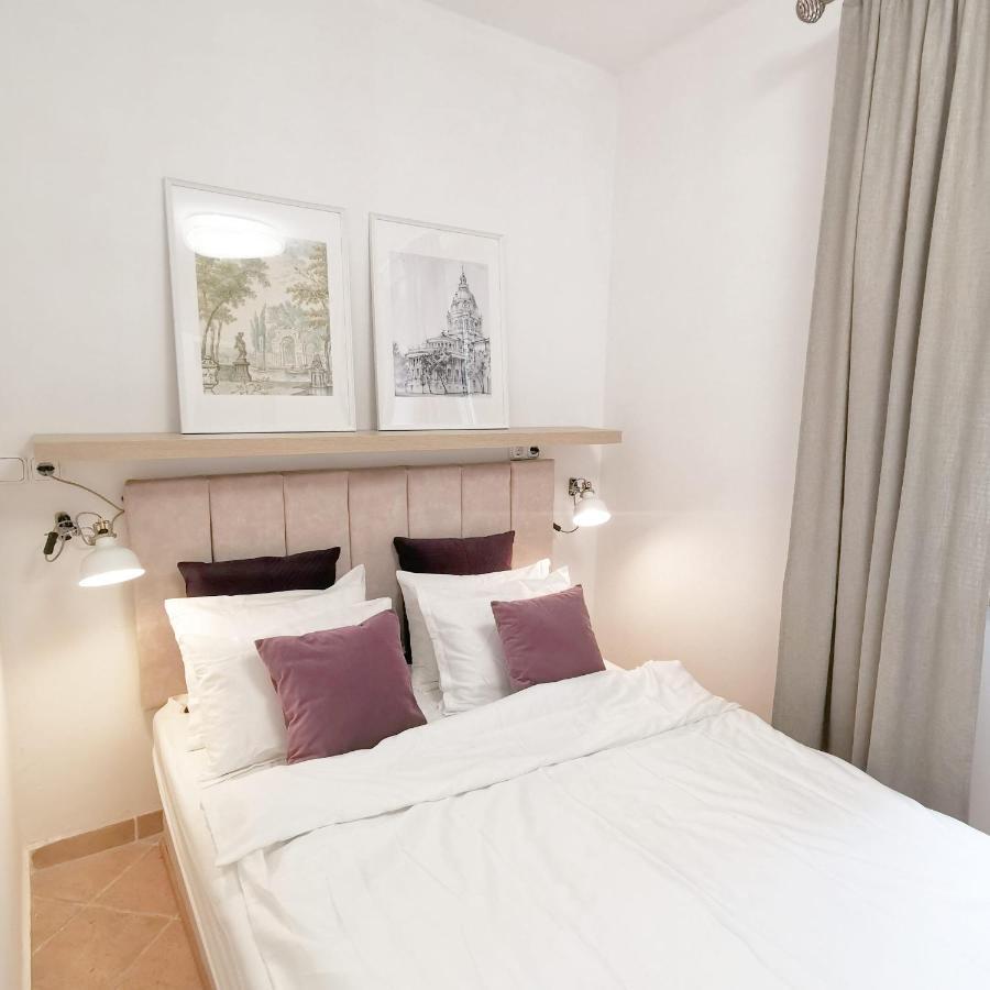 Hillside Apartment With Ac & Heating In Grande Maison Boedapest Buitenkant foto