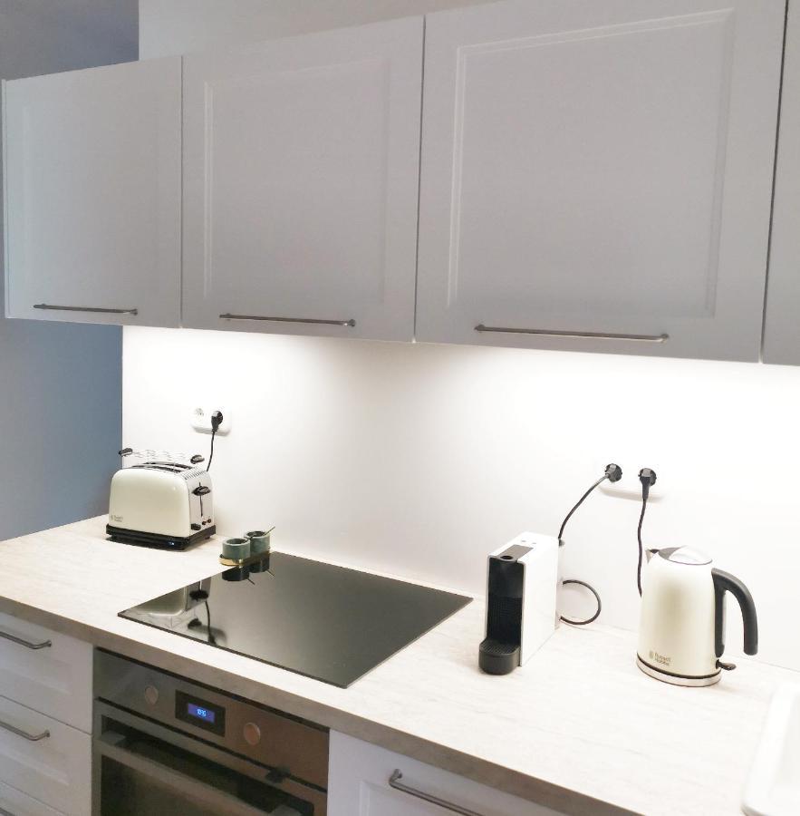 Hillside Apartment With Ac & Heating In Grande Maison Boedapest Buitenkant foto